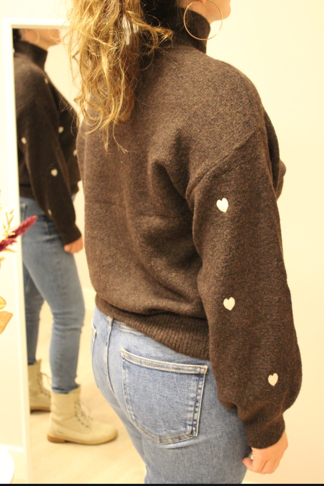 💕 Trui met Hartjes – Bruin